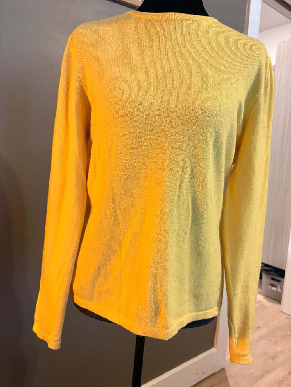 Talbots 100% Cashmere Yellow Crewneck Long Sleeve Sweater